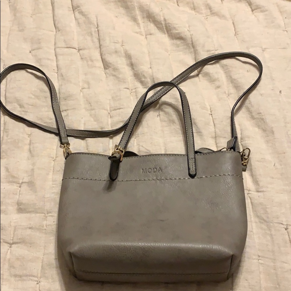 Crossbody purse